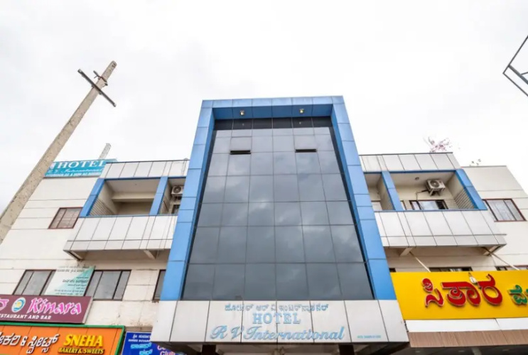 Hotel R.V International
