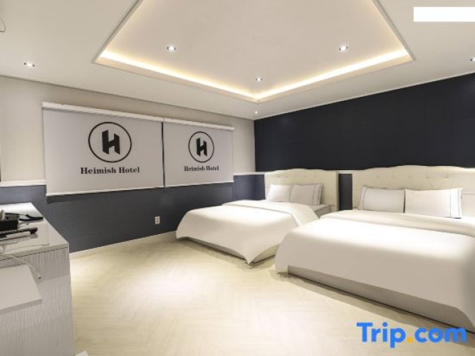 Premier Twin Suite