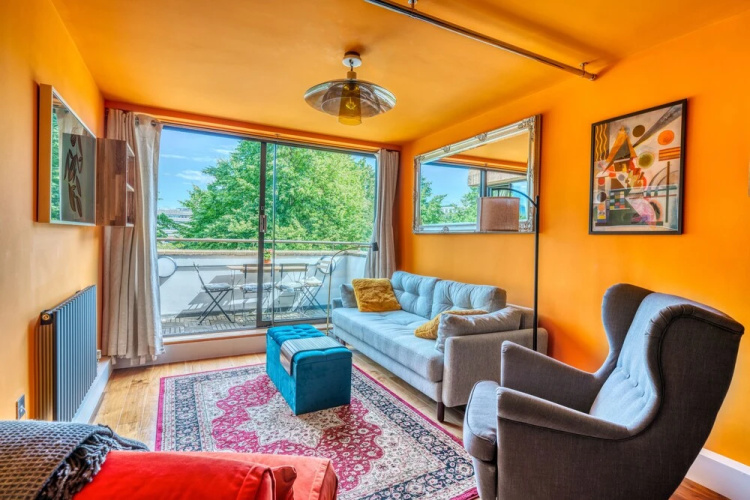 Altido 2-Bed Flat W/ Thames View
