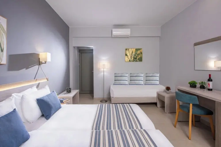 Superior Triple room