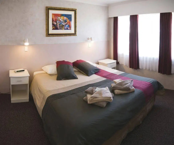 Hibiscus Regal Apartments