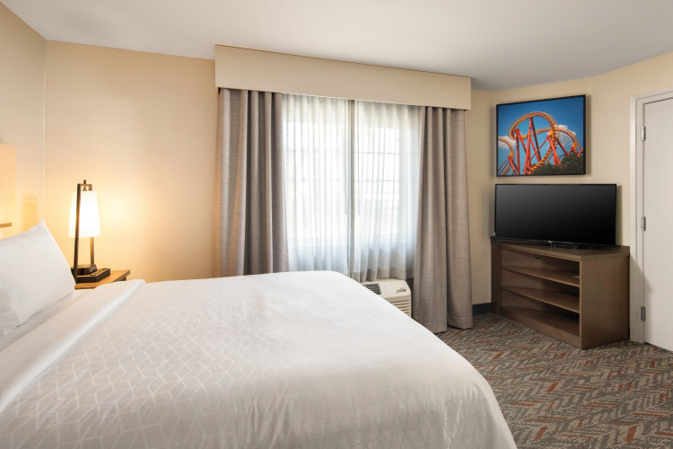 Candlewood Suites Anaheim - Resort Area photo 8