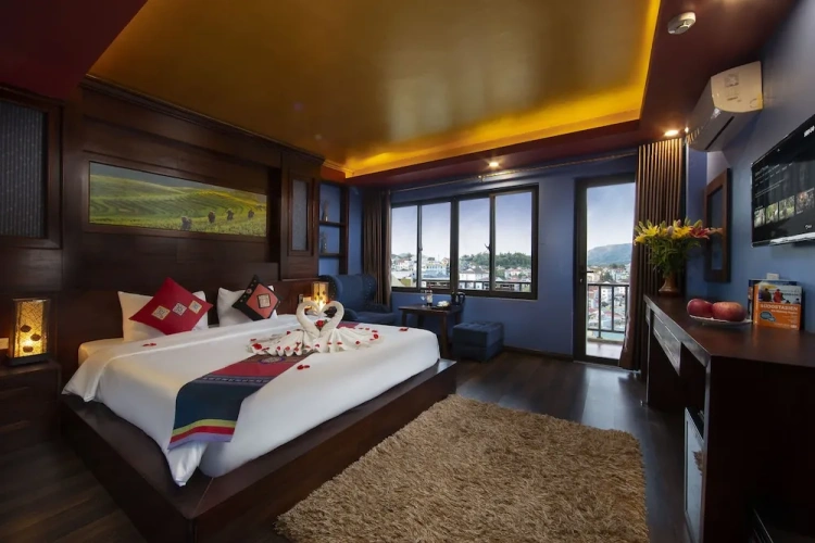 Junior Suite with balcony and with mountain view