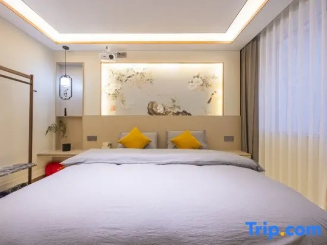 Triple Suite
