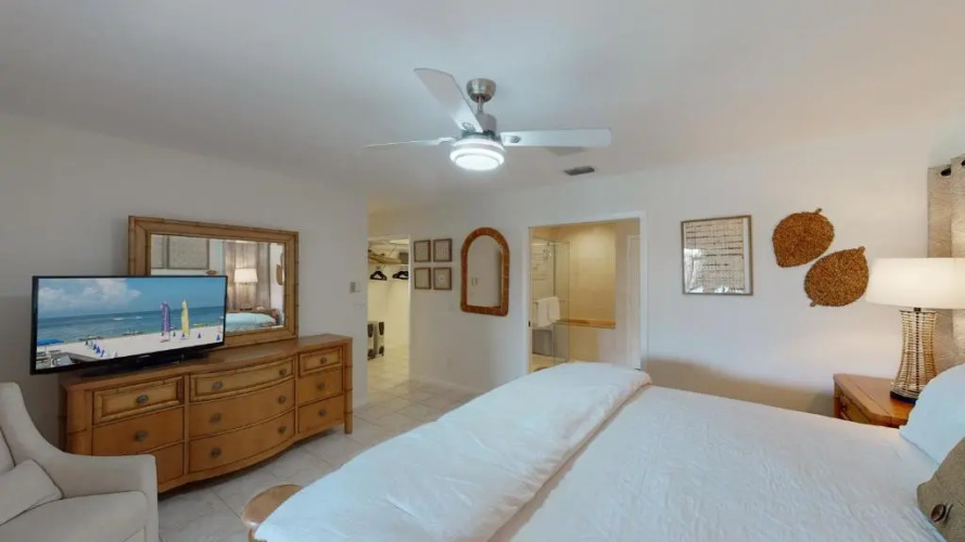 786 Orchid Ct