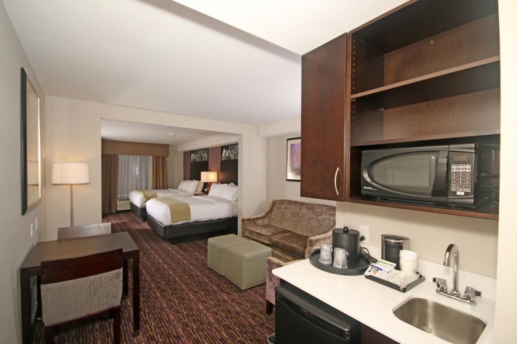 Quadruple Suite
