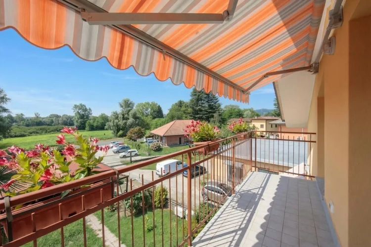 Family Apartment with balcony and with lake view