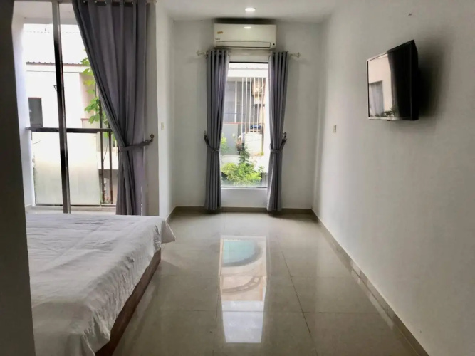 Mango Hotel