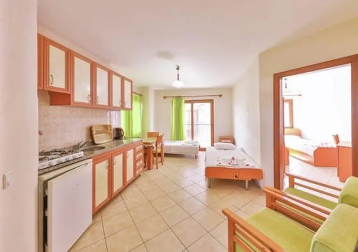 1 Bedroom Quadruple Apartment with balcony