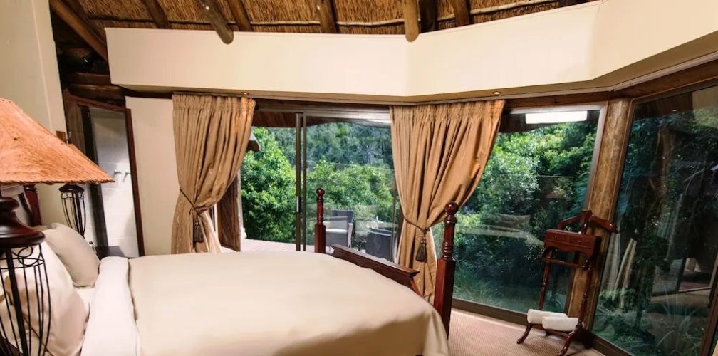 Mpongo Private Game Reserve River Lodge