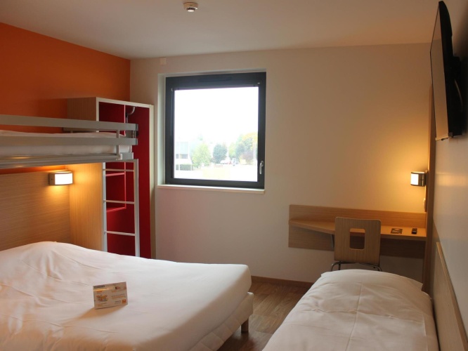 Standard Quadruple room