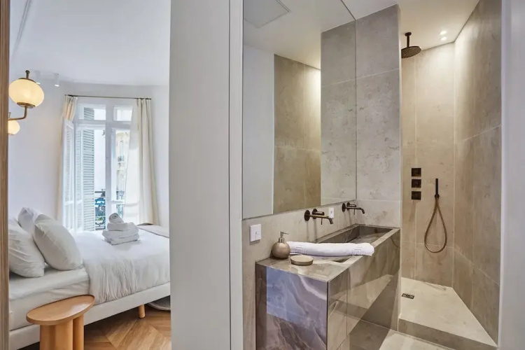4 Rooms Apartment Opera Vendome