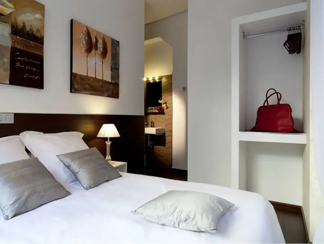 THC Latina Hostel