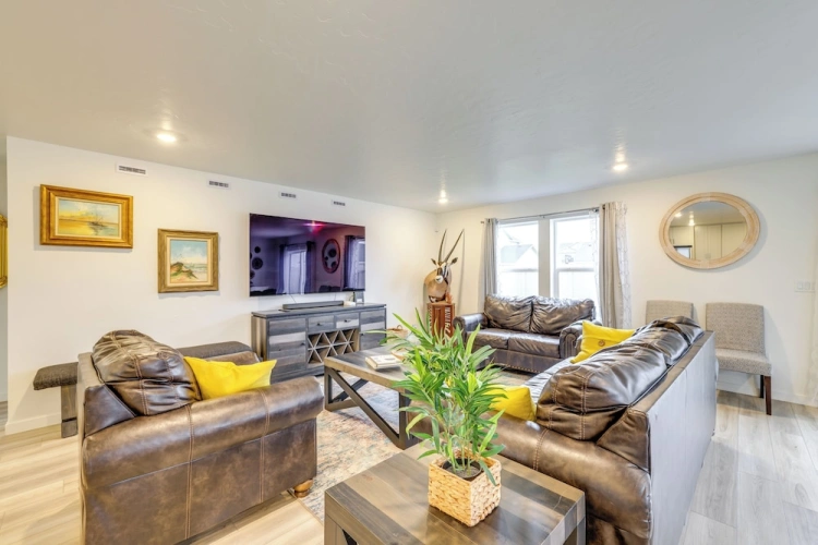 3 Bedrooms Cottage
