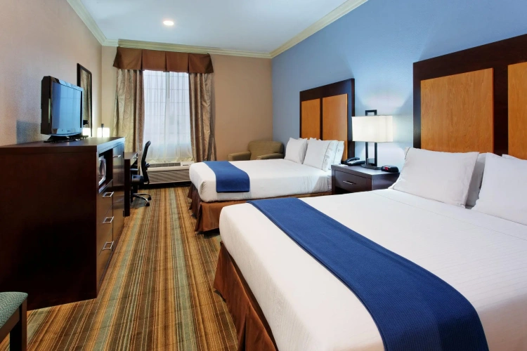 Quadruple Suite