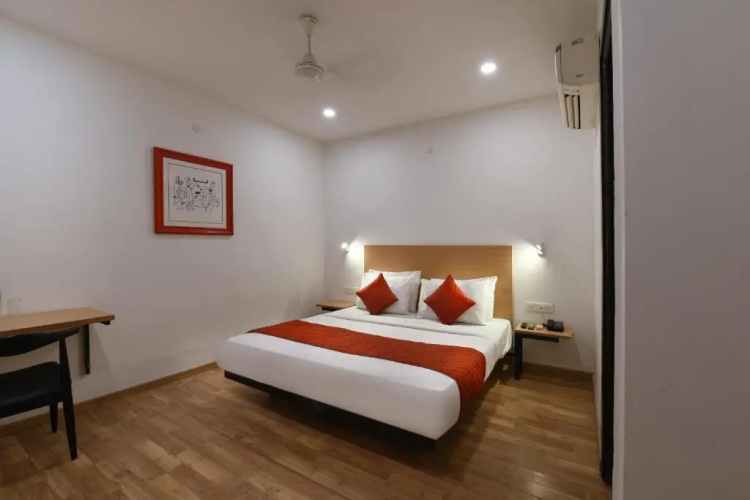 Hotel Saffron Gold