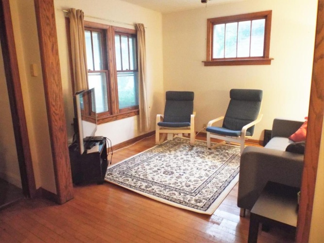 3 Bedrooms Cottage