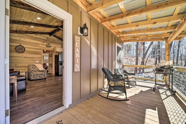 Modern Cabin w/ Fire Pit < 3 Mi to Trails!