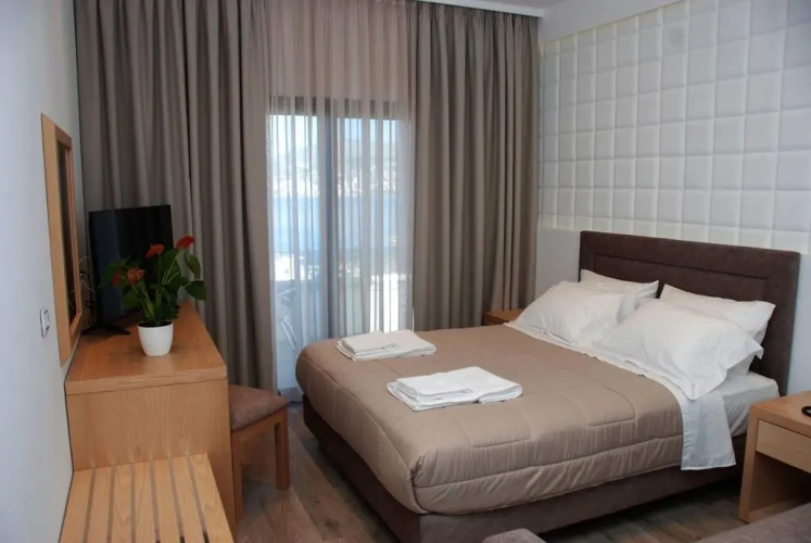 Deluxe Triple room with sea view