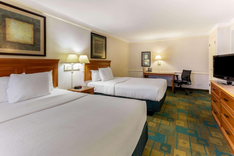 La Quinta Inn by Wyndham College Station photo 8