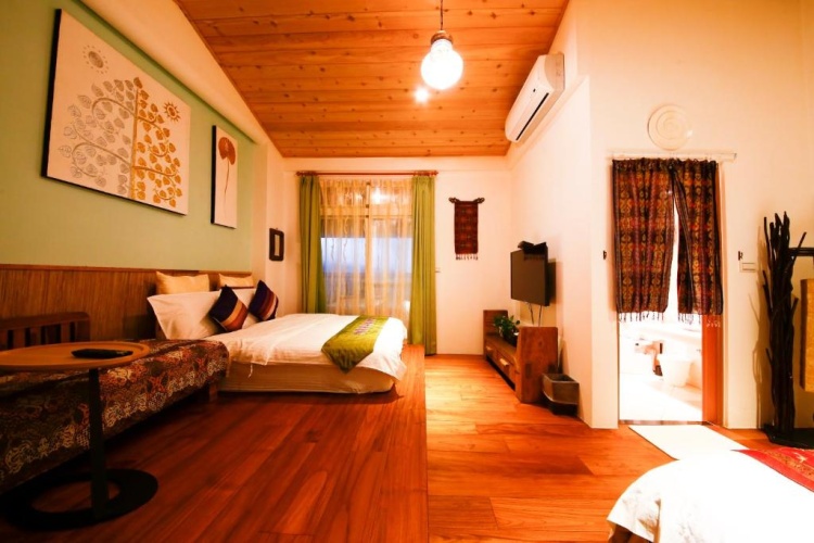 Standard Quadruple room with balcony