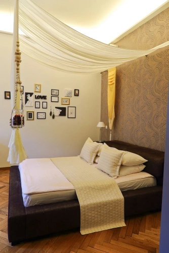 2 Bedrooms Apartment with mountain view