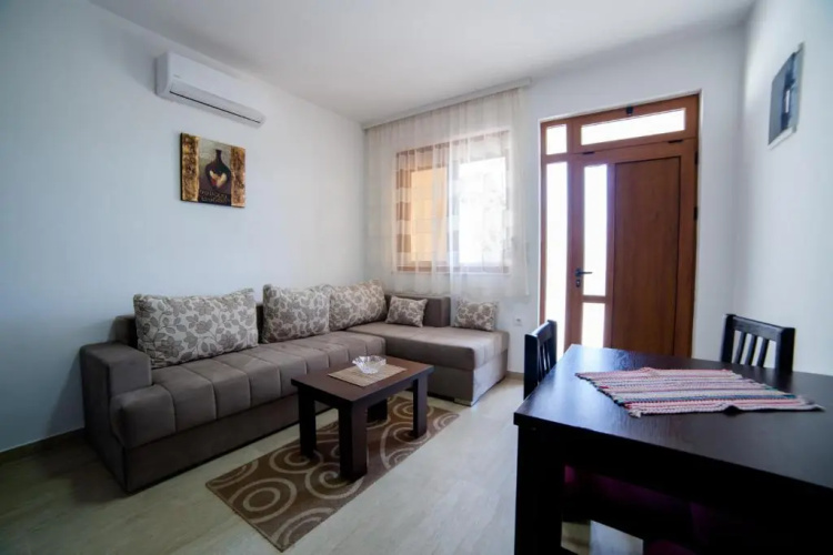 Apartments Kollari