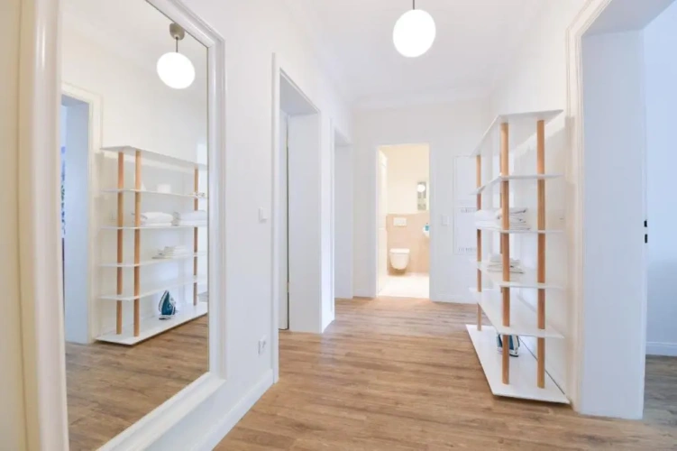 2 Bedrooms Apartment