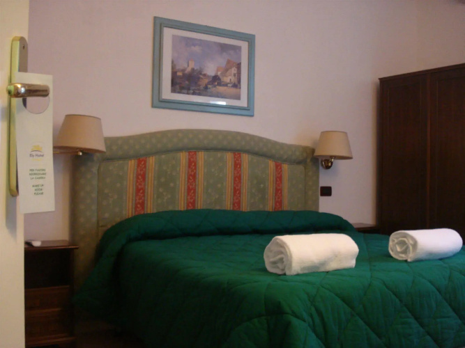 Ely Hotel