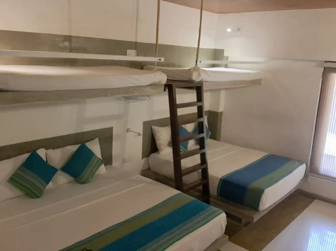 Deluxe Sextuple room