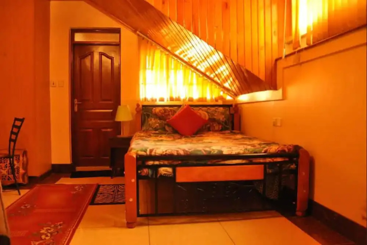 Sherry Homes Tulia Studios