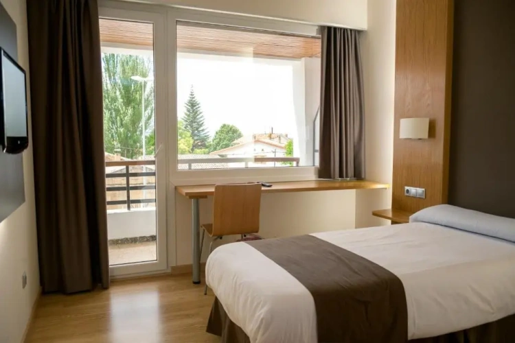 Standard Single room
