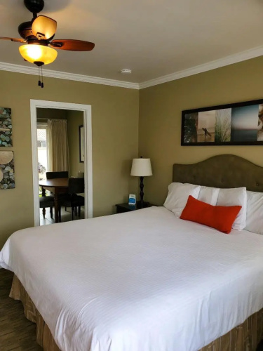 Marina Beach Motel