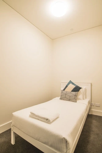 3 Bedrooms Apartment