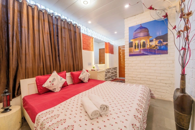 Comfort room