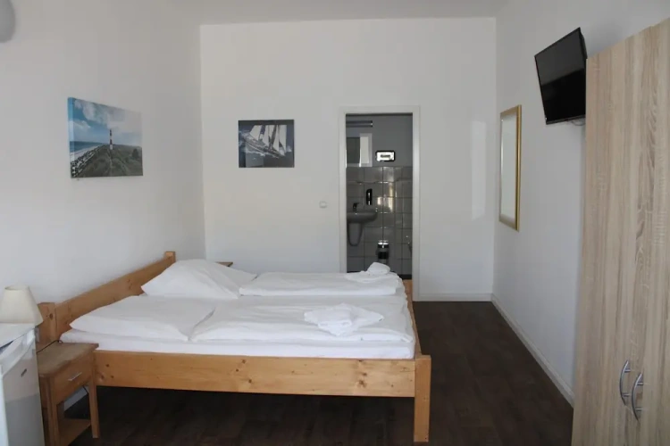 Classic Quadruple room