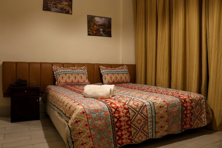 Grand Suites Hotel