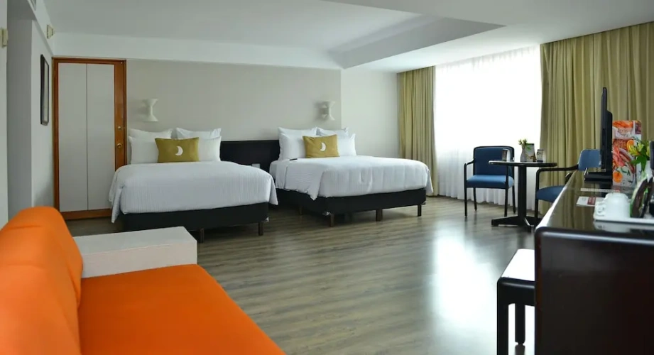 Quadruple Junior Suite