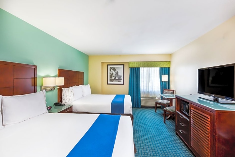 Quadruple room