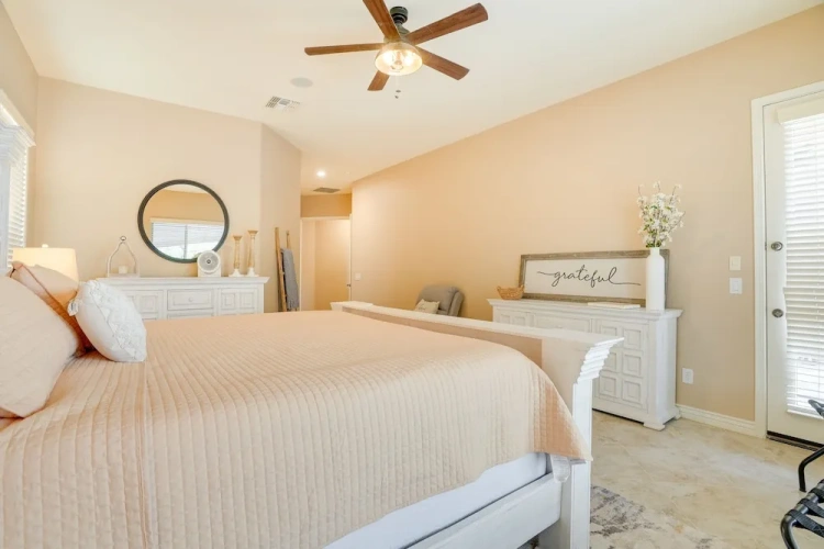 3 Bedrooms Cottage