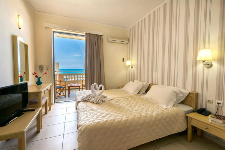 Pearl SeaBreeze Suites