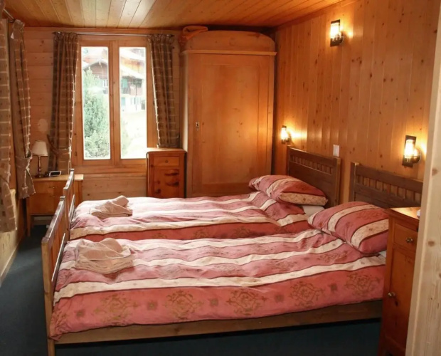 Chalet Suisse