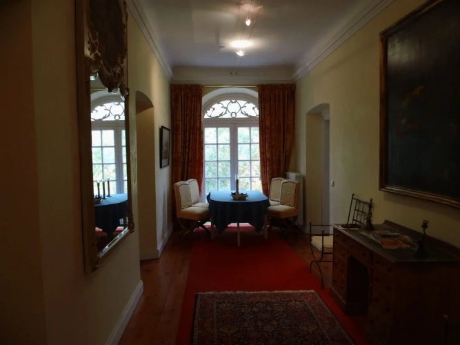 2 Bedrooms Comfort Suite with park view