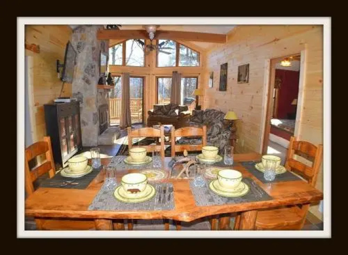 Rast Court Cabin 1016