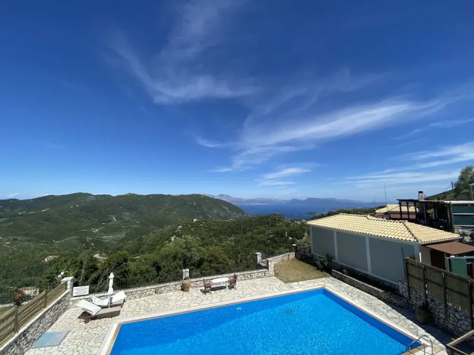 Executive Villa Madouri With Private Pool