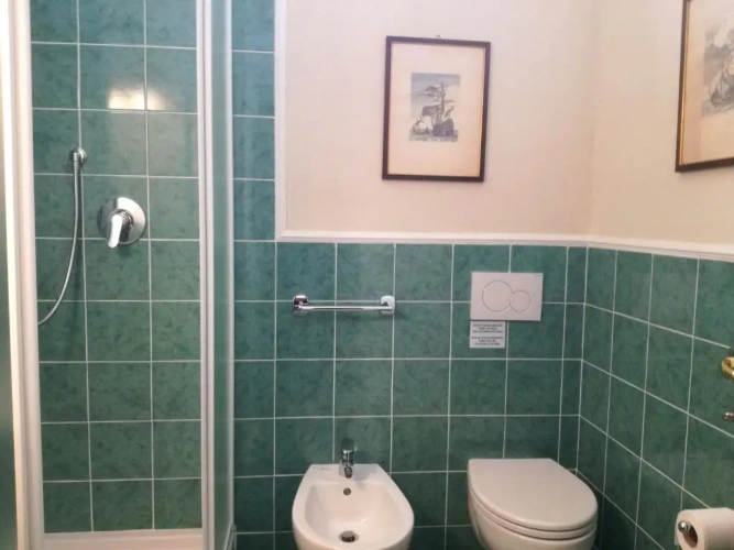 3 Bedrooms Apartment