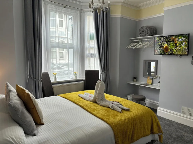 Calm Sea Guesthouse