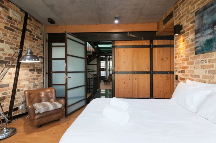 Executive Rental Style House