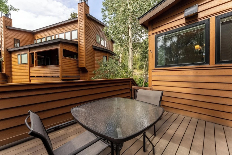 Tennis Townhomes #1340: 2