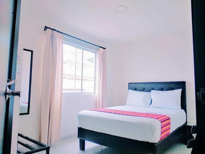Hotel 9/25